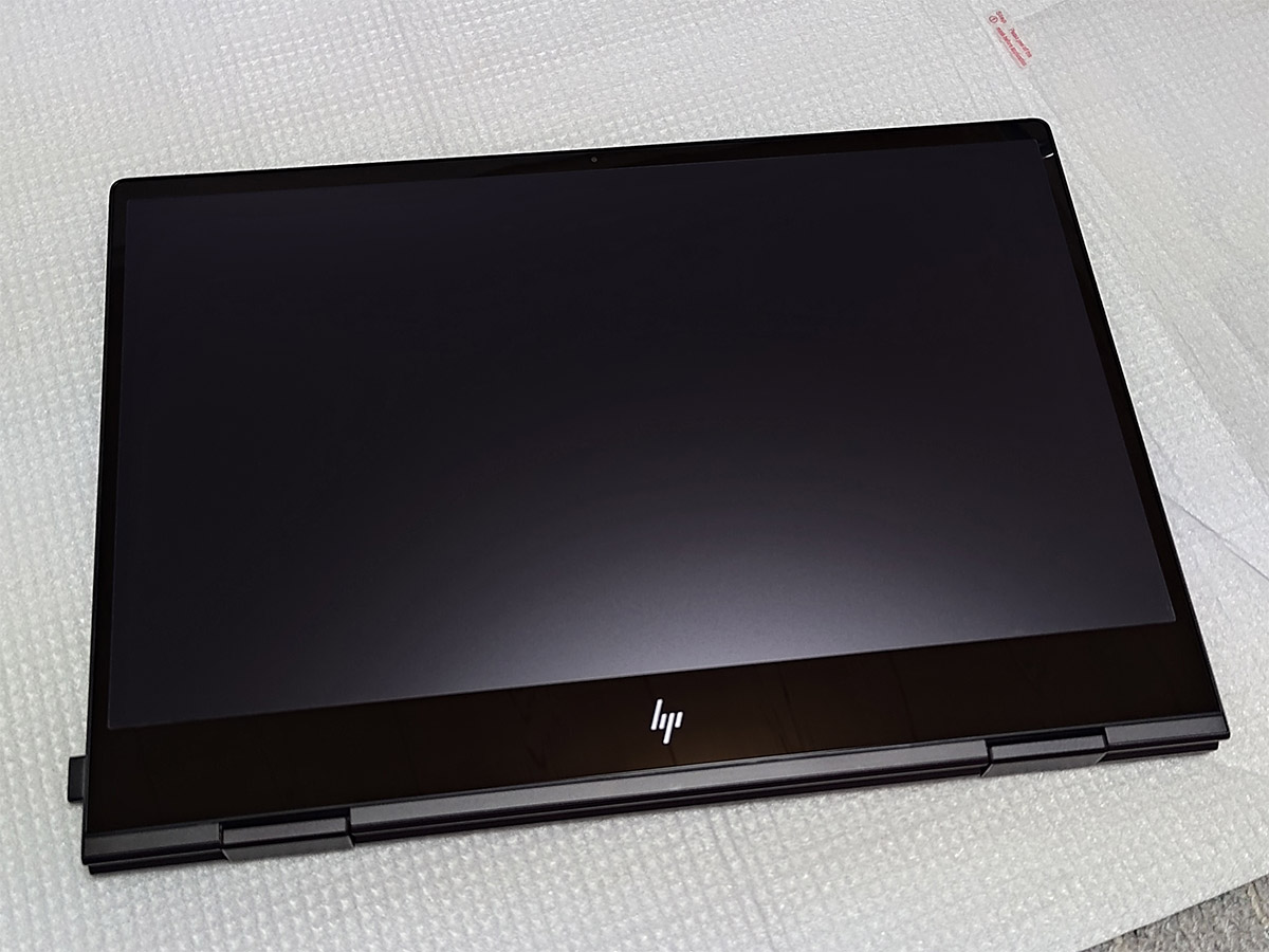 保護フィルムをお剥がして完成